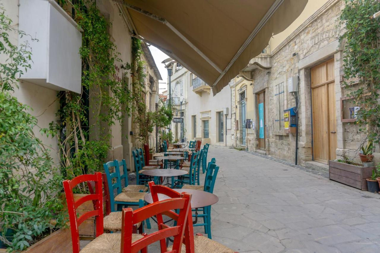 105 Kings Palace - Fabulous 2 Bed, 2 Bath, Large Patio With Garden - Sea Views Paphos Exterior photo