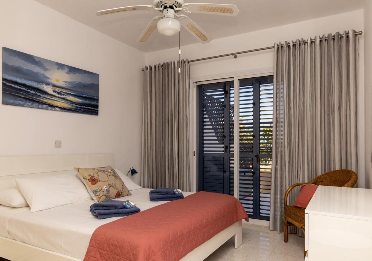 105 Kings Palace - Fabulous 2 Bed, 2 Bath, Large Patio With Garden - Sea Views Paphos Exterior photo