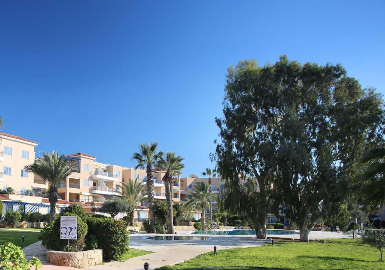 105 Kings Palace - Fabulous 2 Bed, 2 Bath, Large Patio With Garden - Sea Views Paphos Exterior photo