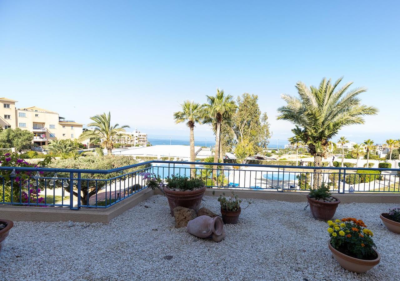 105 Kings Palace - Fabulous 2 Bed, 2 Bath, Large Patio With Garden - Sea Views Paphos Exterior photo