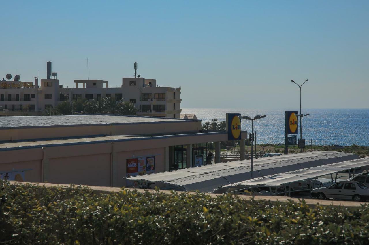 105 Kings Palace - Fabulous 2 Bed, 2 Bath, Large Patio With Garden - Sea Views Paphos Exterior photo