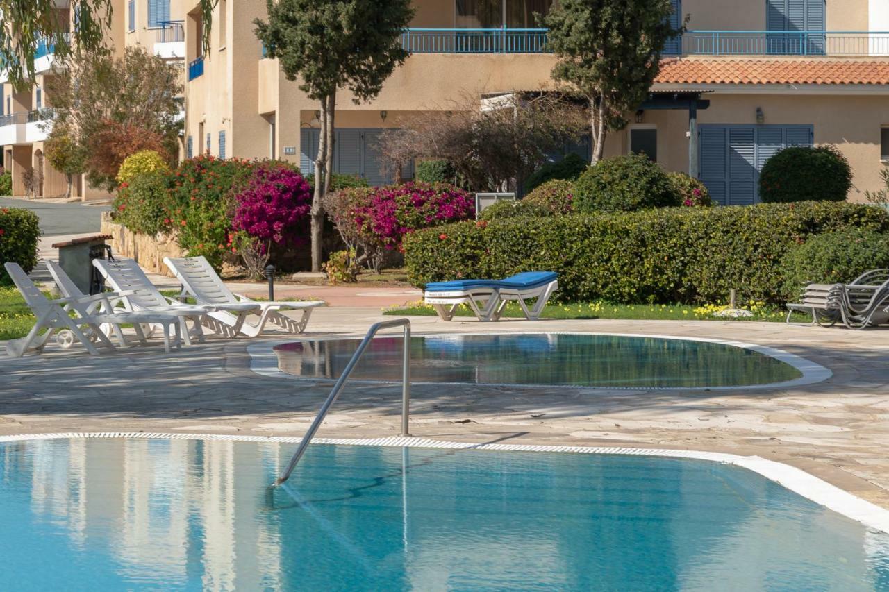 105 Kings Palace - Fabulous 2 Bed, 2 Bath, Large Patio With Garden - Sea Views Paphos Exterior photo