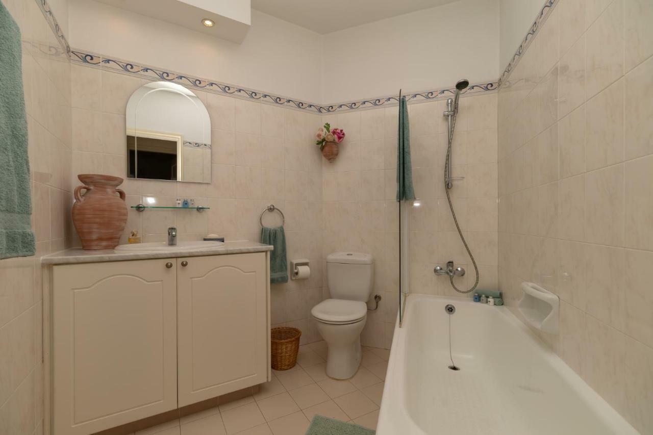 105 Kings Palace - Fabulous 2 Bed, 2 Bath, Large Patio With Garden - Sea Views Paphos Exterior photo